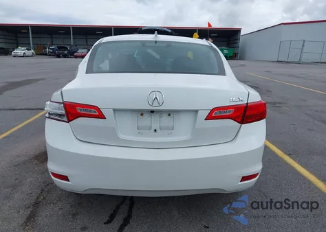 2014 Acura Ilx 2.0L z USA, uszkodzony, nr VIN 19VDE1F37EE009747